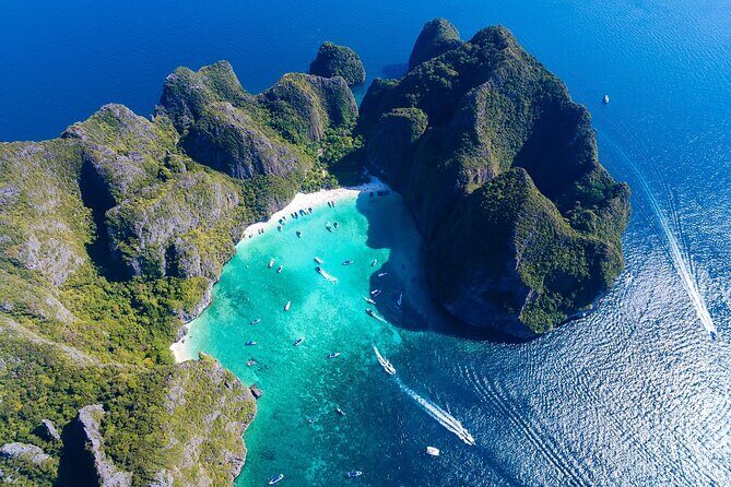 2x Snorkelling Phi Phi, Maiton, Maya Bay, khai islands tour - Phuket Pickup to Speedboat Start: What the 7:30 Morning Feels Like