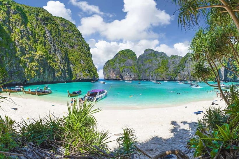 From Phuket: Phi Phi Islands Speedboat Tour - Hotel pickup in Phuket: how to set yourself up for an easy start