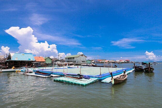James Bond Island and Phang Nga Bay Tour + Canoeing By Speedboat From Phuket - Lunch at Khao Phing Kan: a break that keeps the day from feeling brutal