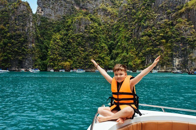 Phi Phi Islands PRIVATE SPEEDBOAT TOUR - Guides and crew: the difference between a tour and a good day