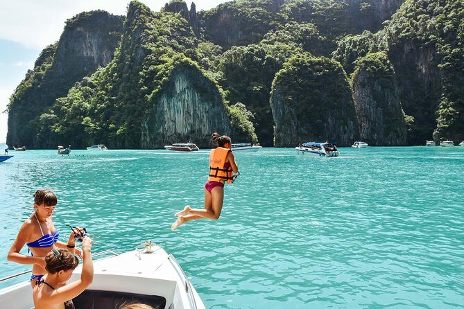 Phi Phi Islands Speedboat Day Trip from Phuket with Lunch - Pileh Lagoon on Phi Phi Le: Swim Time, Optional Long-Tails, and Cave Sightseeing