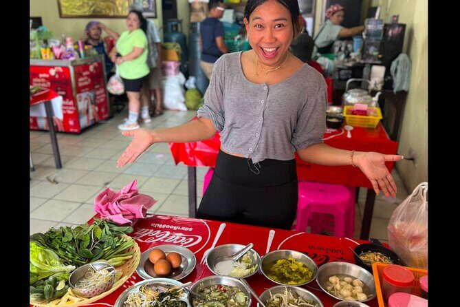 Phuket Old Town Food Tour with 10+ Locals' Favorites Tastings - Phuket Old Town on a plate: Sino-Portuguese streets and Southern Thai flavors
