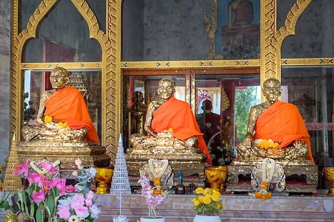 Phuket: Wat Chalong, Karon Viewpoint and old Town Guided Tour - Hotel pickup and the van ride rhythm