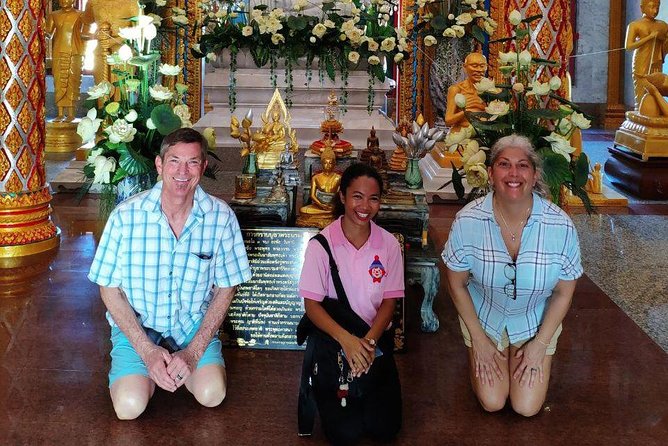 Private Morning Сeremony in Wat Chalong (Chaithararam Temple) - Sunsanee’s Teaching Style: Respectful, Clear, and Patient